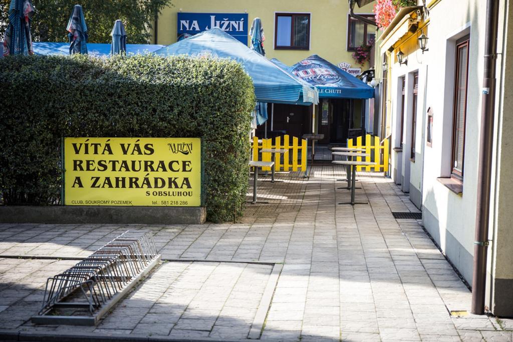 Hotel Na Jižní Přerov Exterior foto